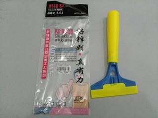 GLASS SCRAPER 21X10.5CM (HCC0043)