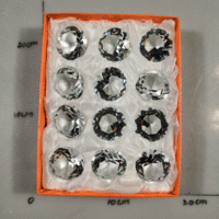 [POP] SU040 CRYSTAL DIAMOND 4CM CLEAR