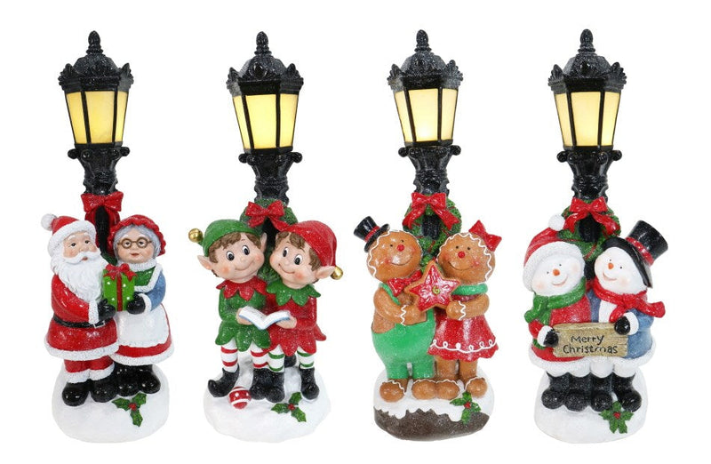 Light Up Street Lamp Two Figure Scene 36cm Asst [UBL] XD3580